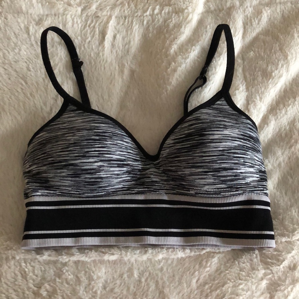 Sports bra